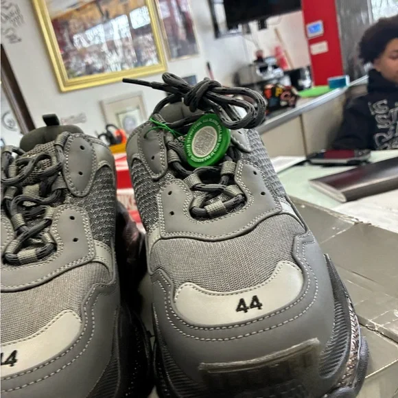 Balenciaga Triple S Sneakers Clear Sole Dark Grey Size 44 Pre Owned Used - Picture 3 of 14